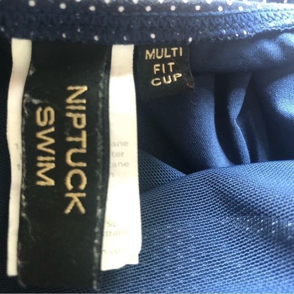NIPTUCK Navy Pin-Dot Ruched Slimming Swimsuit Sz. 10 Multi Fit Cup Padded Beach - Picture 7 of 7